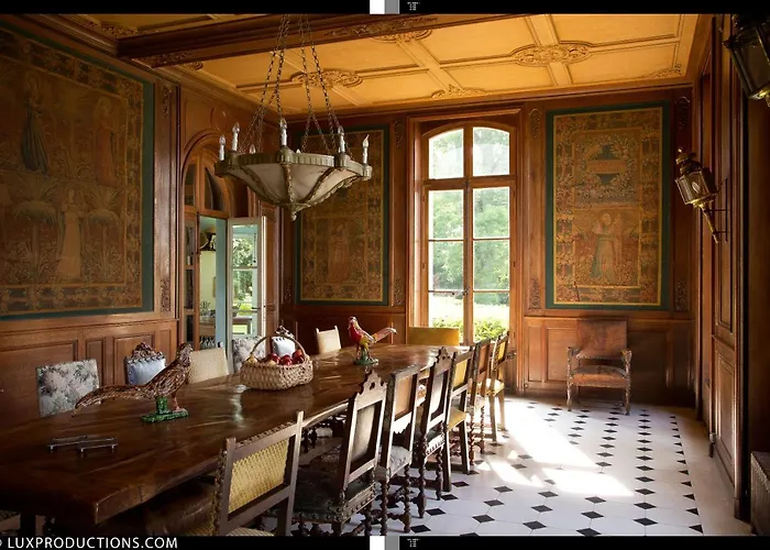 Monastere De Nocleg ze śniadaniem 3*